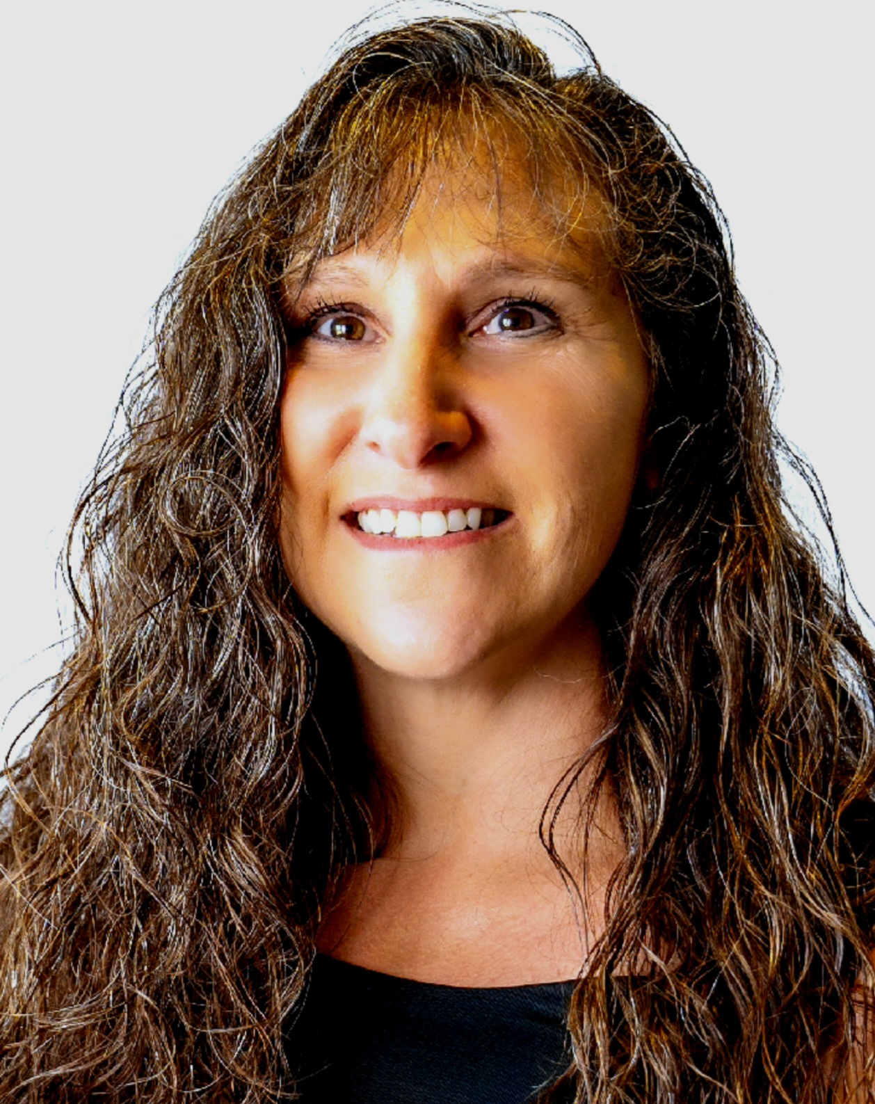 Women of Excellence Rising Star Award for Lori Robertson